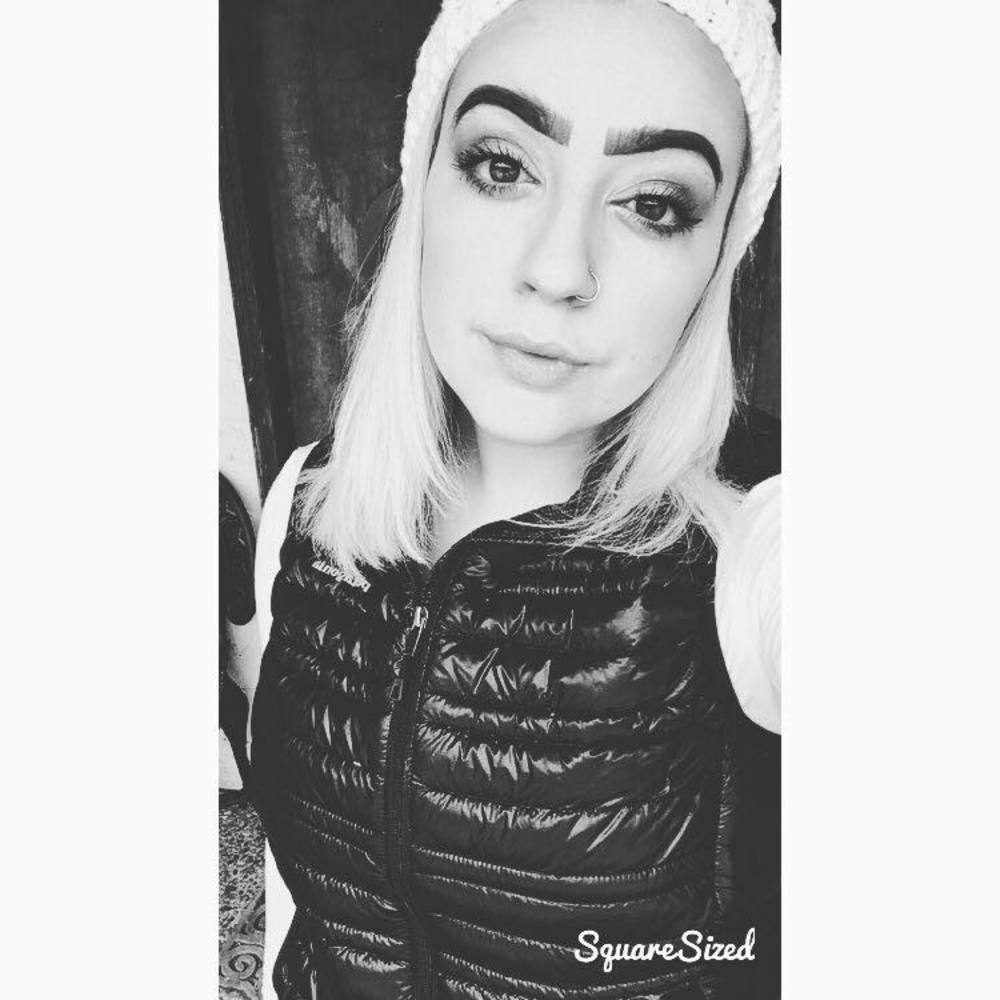 Meet your Posher, Mikaela